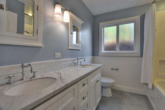 San Jose Corporate Rentals - West San Jose Executive Rental - Hall Bath